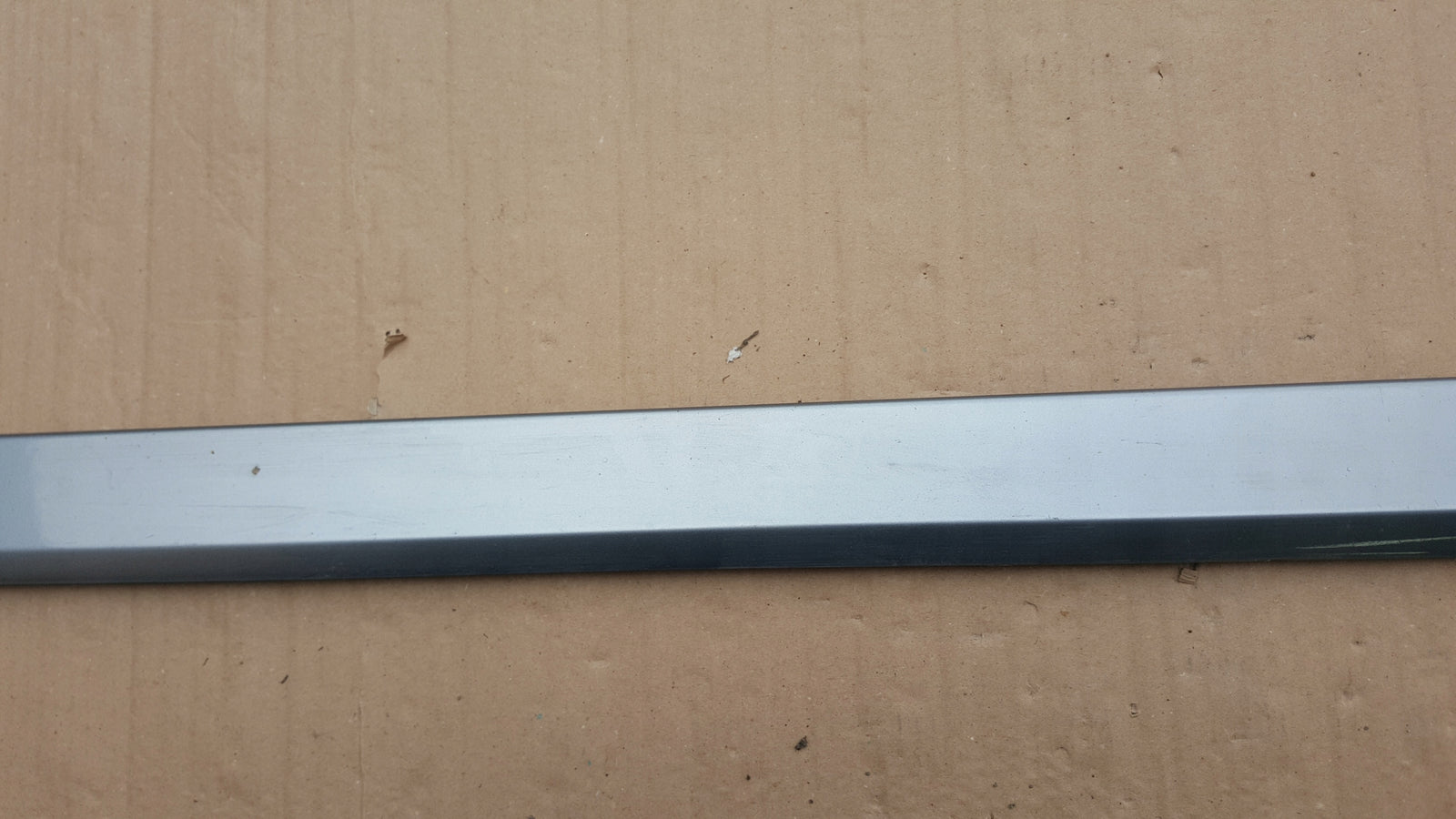 LISTWA DRZWI DOLNA LEWA LEWY PRZÓD AUDI A4 B7 04-08 8E0853959E