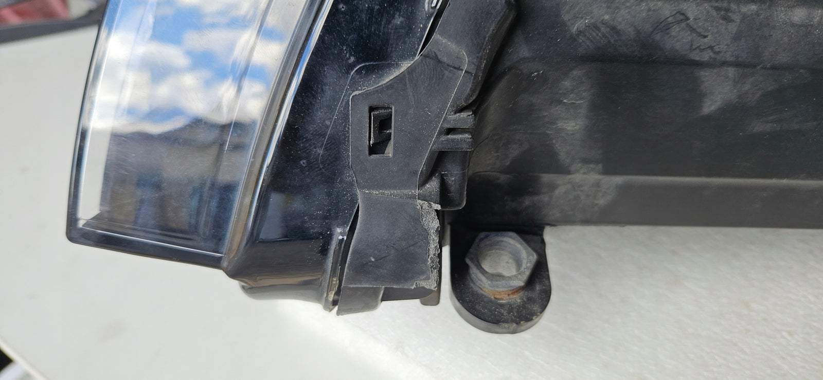 Pr reflektor LED Vw Sportsvan 517941006D 2019r demontaż