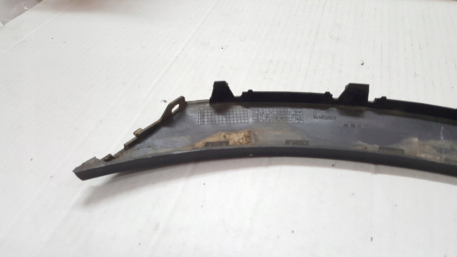 Listwa zderzaka prawy tył SEAT ARONA 6F9853026 demontaż