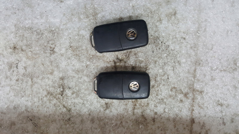 KLUCZYK PILOT ORYGINAŁ VOLKSWAGEN VW POLO JETTA UP TOURAN T5 GOLF 6 VI