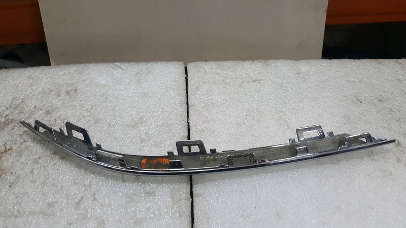 Listwa chrom zderzaka lewy tył VW GOLF VII kombi 5G9853331 demontaż
