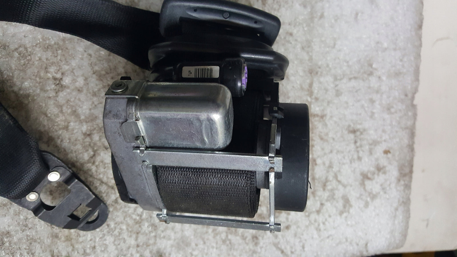PAS BEZPIECZEŃSTWA PRAWY PRZÓD AUDI Q7 4L 4L1857706
