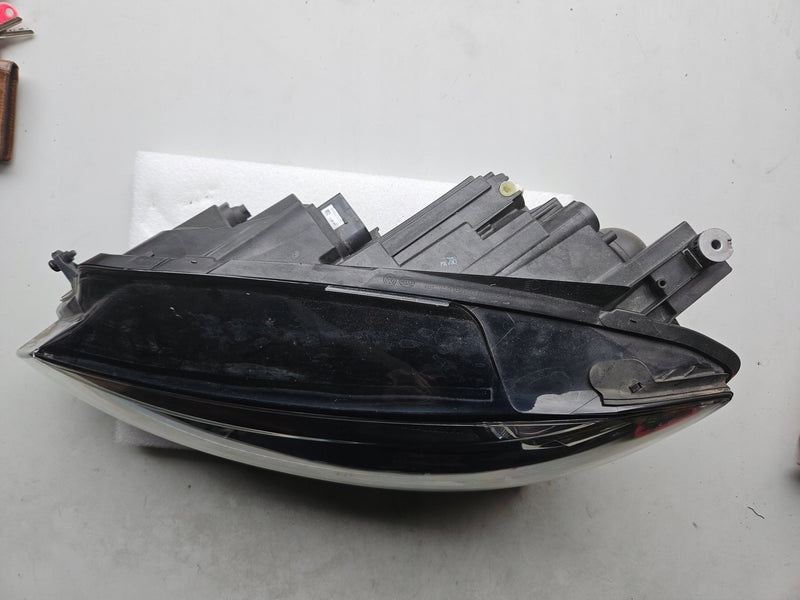 Le reflektor LED Vw Golf 7 LIFT 5G1941005D 2018r