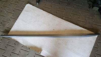 Listwa progowa prawa AUDI A3 8Y0853856 demontaż