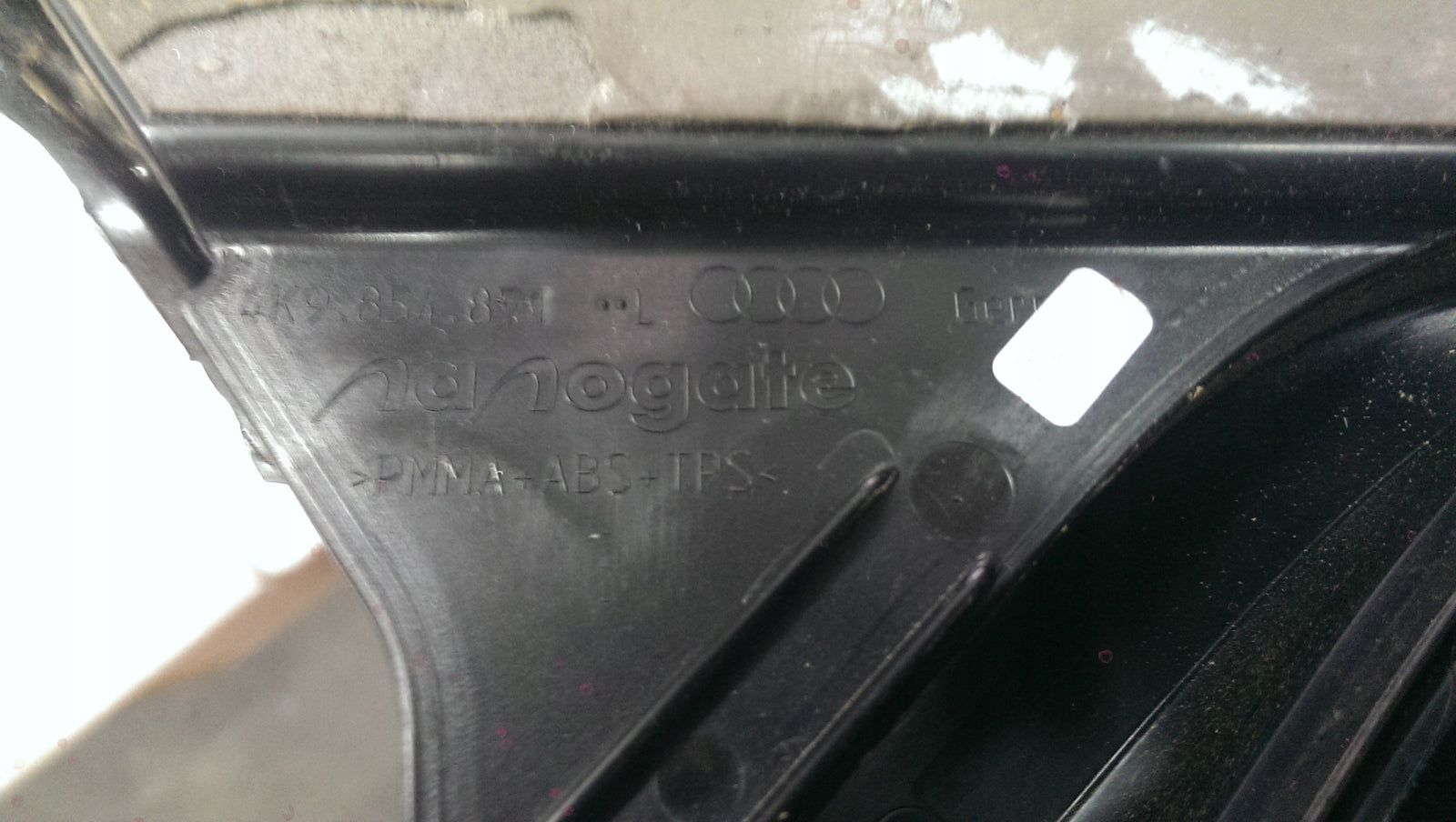 LE listwa spoiler klapy AUDI A6 C8 avant 4K9854871