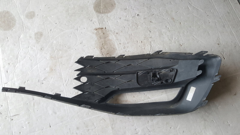 Kratka zderzaka lewy przód SEAT LEON 5FA853665C demontaż