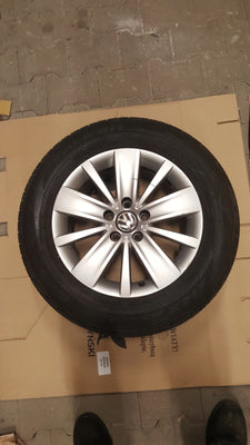 Felga VW SHARAN 7N0 6.5x16 ET 33 z oponą letnią Falken 215/60/16 95V