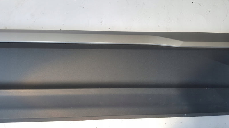 Listwa drzwi prawy przód AUDI Q7 4M0583960 demontaż