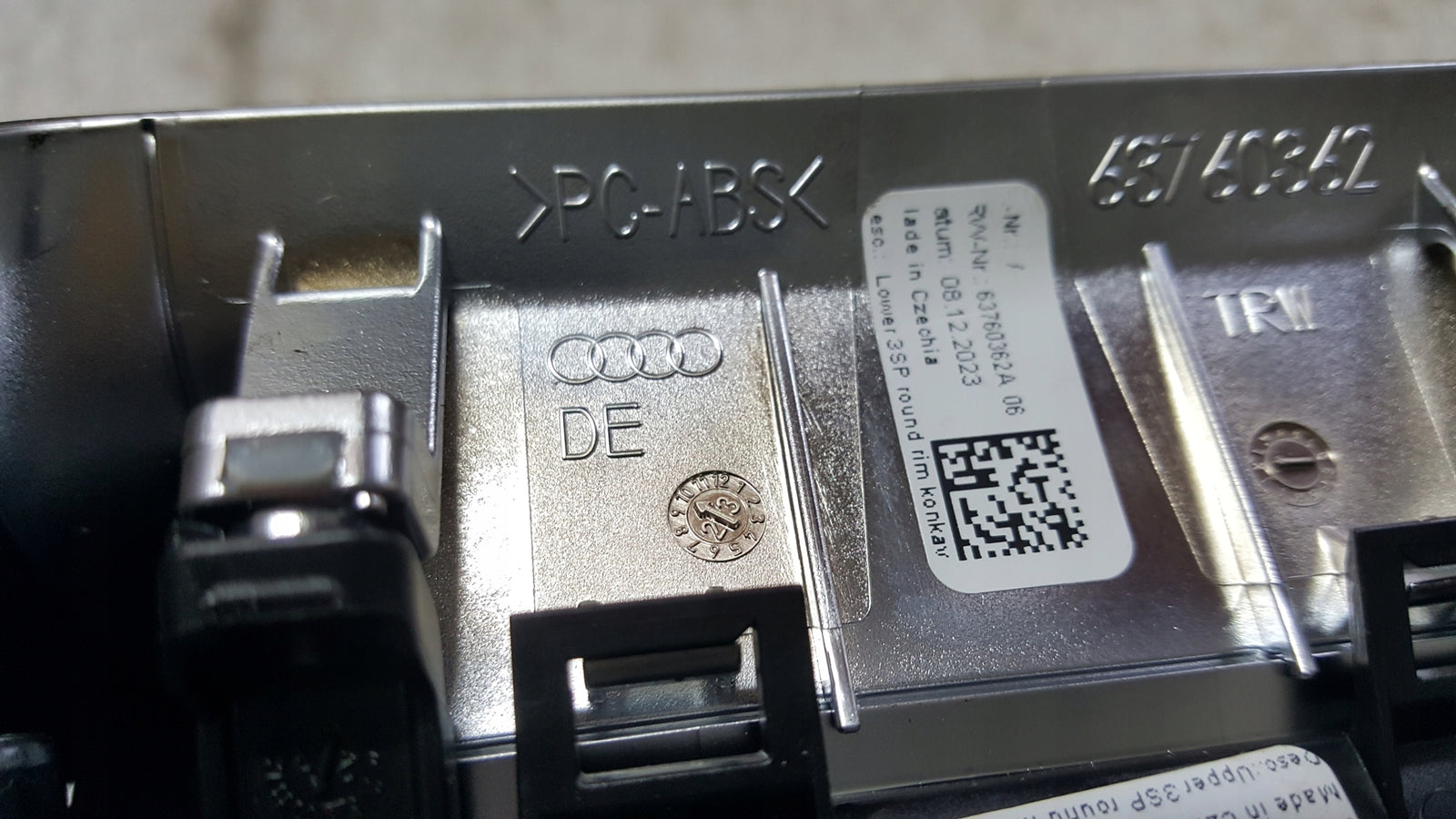 AUDI SQ5 ELEMENT ZAŚLEPKA NAKŁADKA KIEROWNICY 4M8419659A