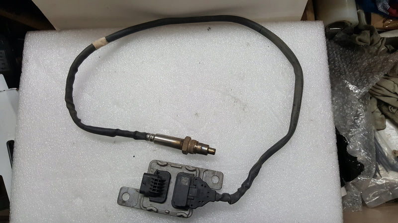 Sonda lambda czujnik NOX AUDI Q7 4.0 TDI 4M0907807G demontaż