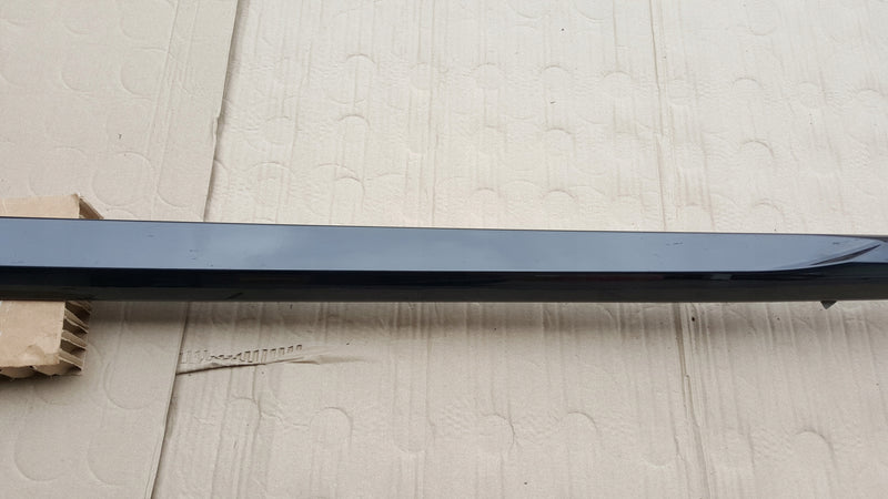 Listwa progowa lewa strona AUDI A3 8Y0853855 demontaż