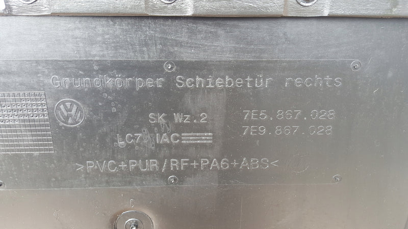 Tapicerka poszycie boczek prawa strona VW T5 T6 7E5867028 demontaż
