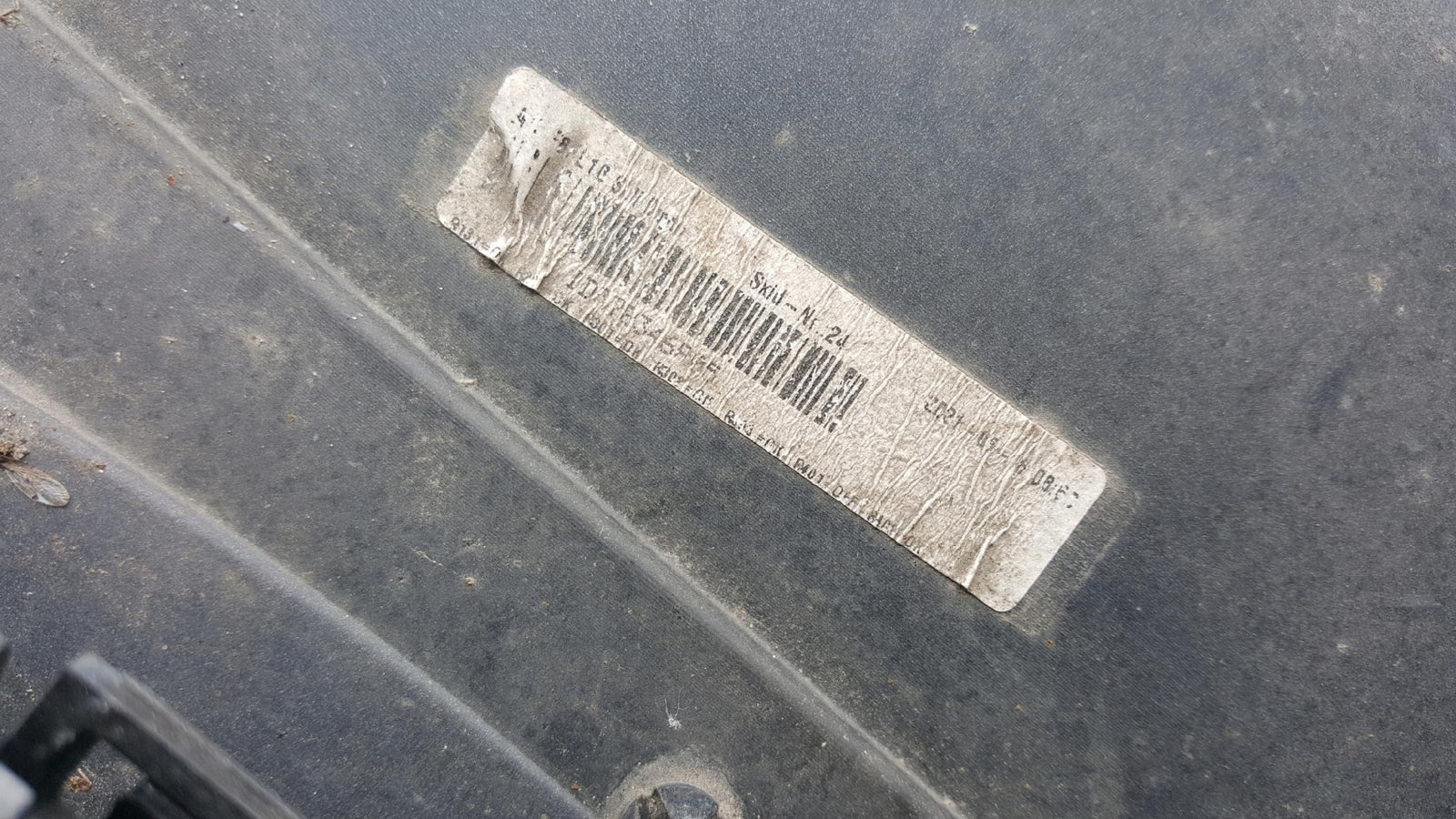 Listwa progowa lewa strona AUDI R8 4S0853859 demontaż