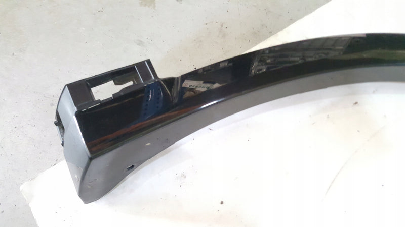 Listwa błotnika prawy przód VW TIGUAN III 571853718A demontaż
