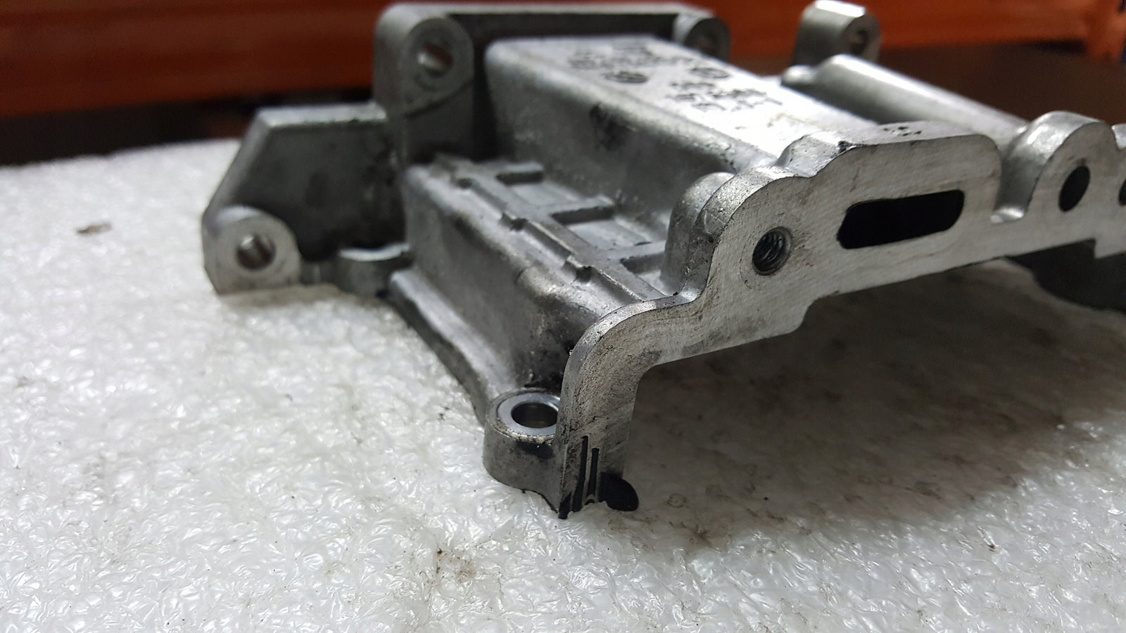 Obudowa rozrządu AUDI 3.0 TDI 059109122AL demontaż