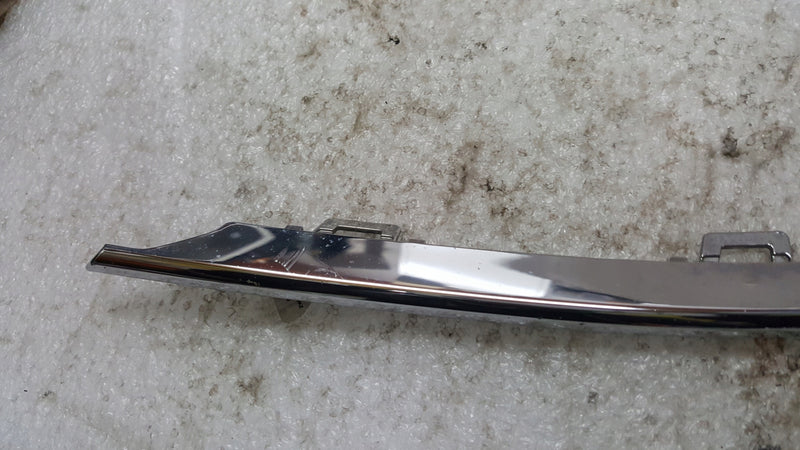 Listwa chrom zderzaka lewy tył VW GOLF VII kombi 5G9853331 demontaż