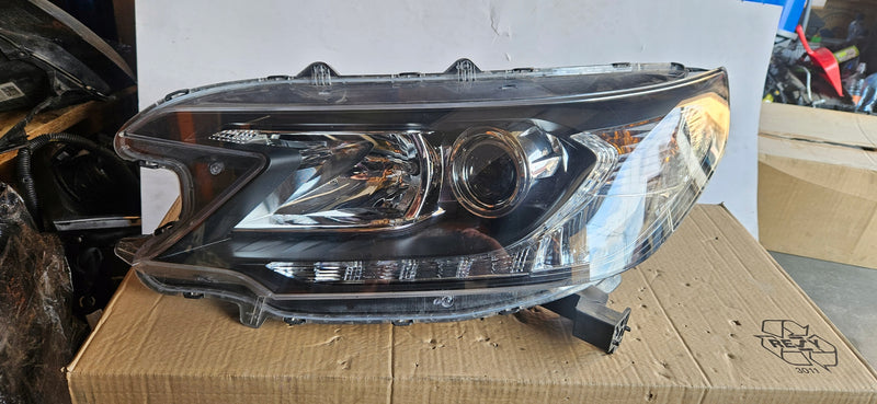 33150-T1G-G01 Le IDEAŁ reflektor LED Honda CR-V 2014r