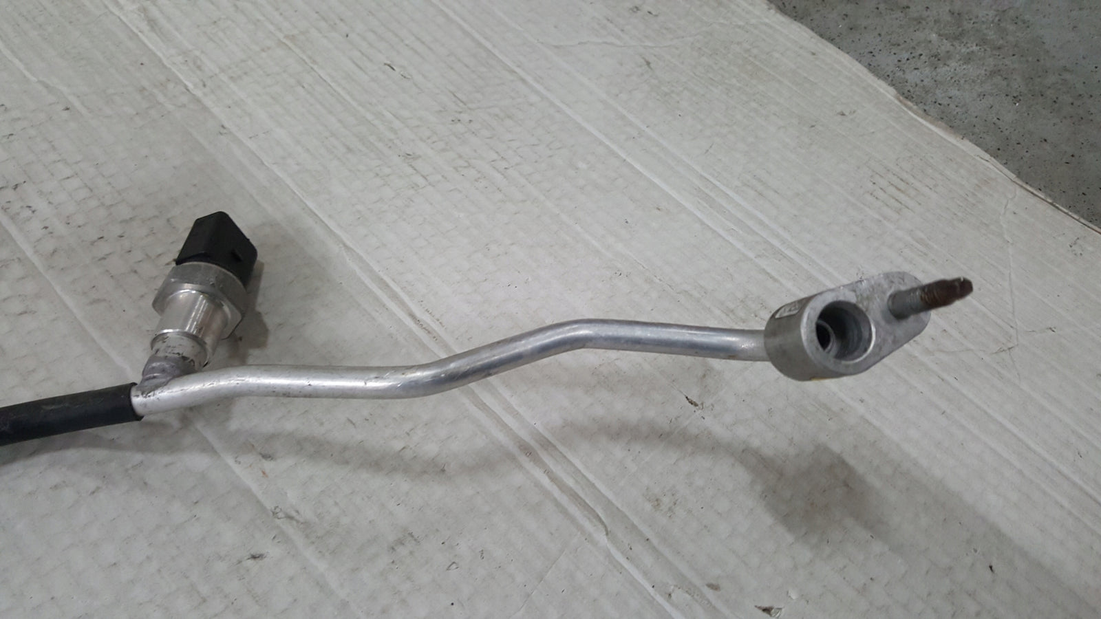 Rurka klimatyzacji VW AUDI SKODA 5Q0820741H demontaż