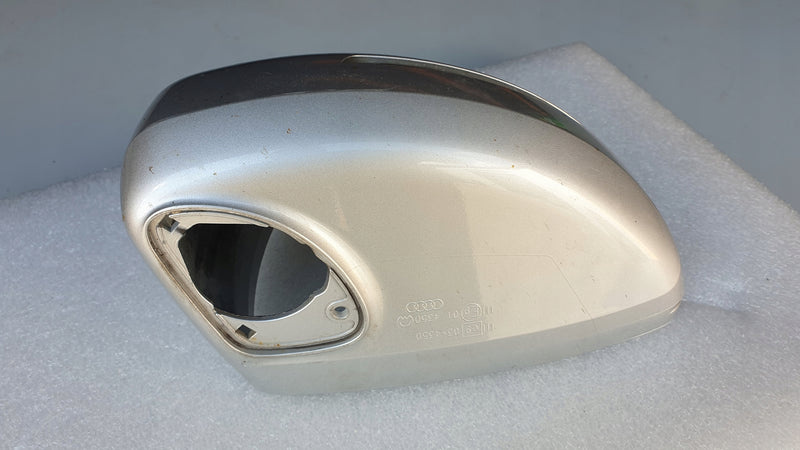 LE obudowa lusterka Audi TT 8j0857501A SREBRNA