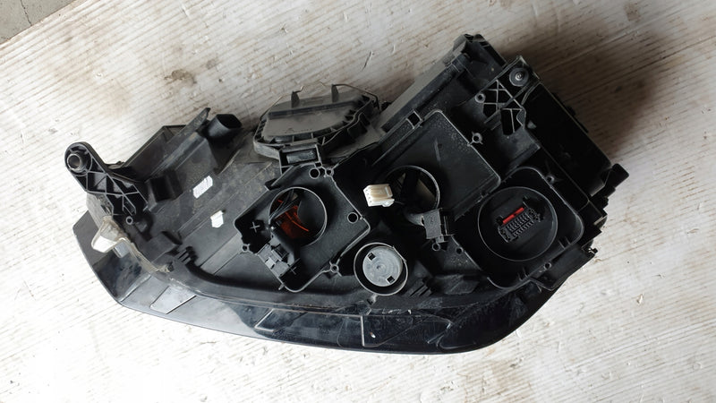 PR xenon LED Vw Sportsvan 517941034B 2015r IDEAŁ