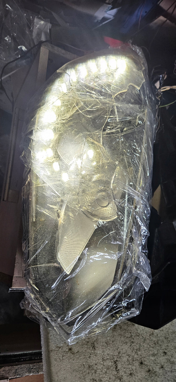 Pr xenon LED Vw Golf 6 5K1941752D 2011r