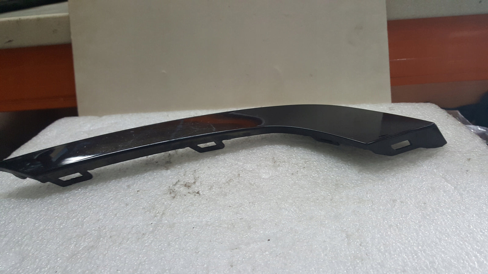 Listwa zderzaka prawy przód VW GOLF VII e-GOLF 5GE853666 demontaż
