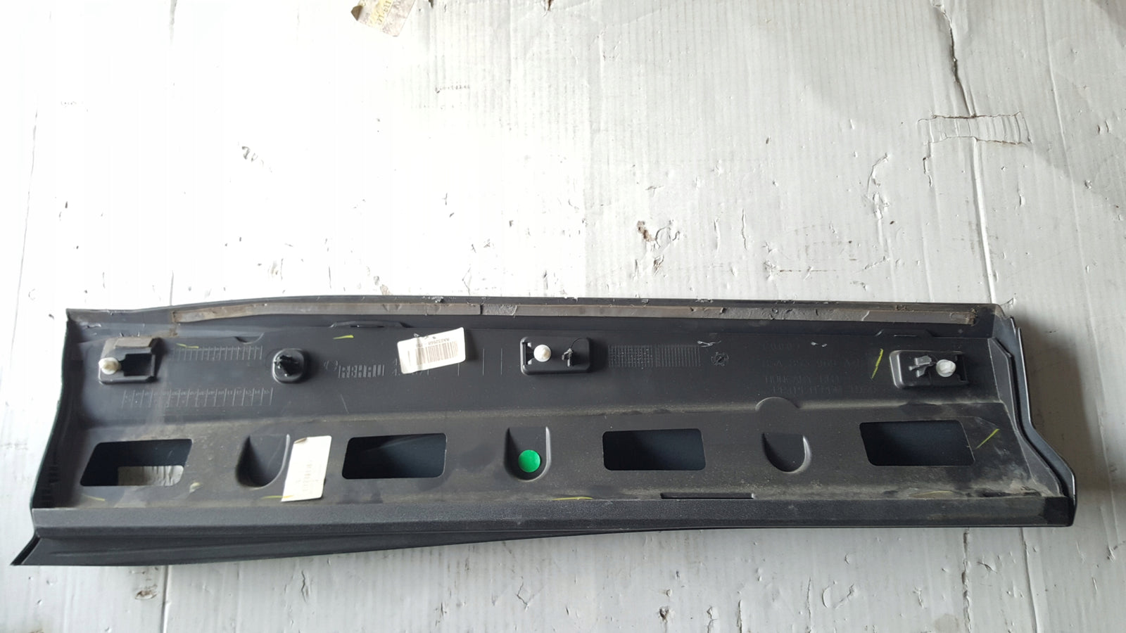 Listwa drzwi lewy tył AUDI Q3 II 83A853969A/B