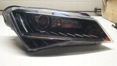 PR xenon LED SKODA SUPERB III 3V1941016B IDEAŁ