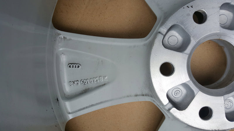 AUDI A3 8V FELGA 7.5JX17 ET41 8V0601025 BK ORYGINAŁ