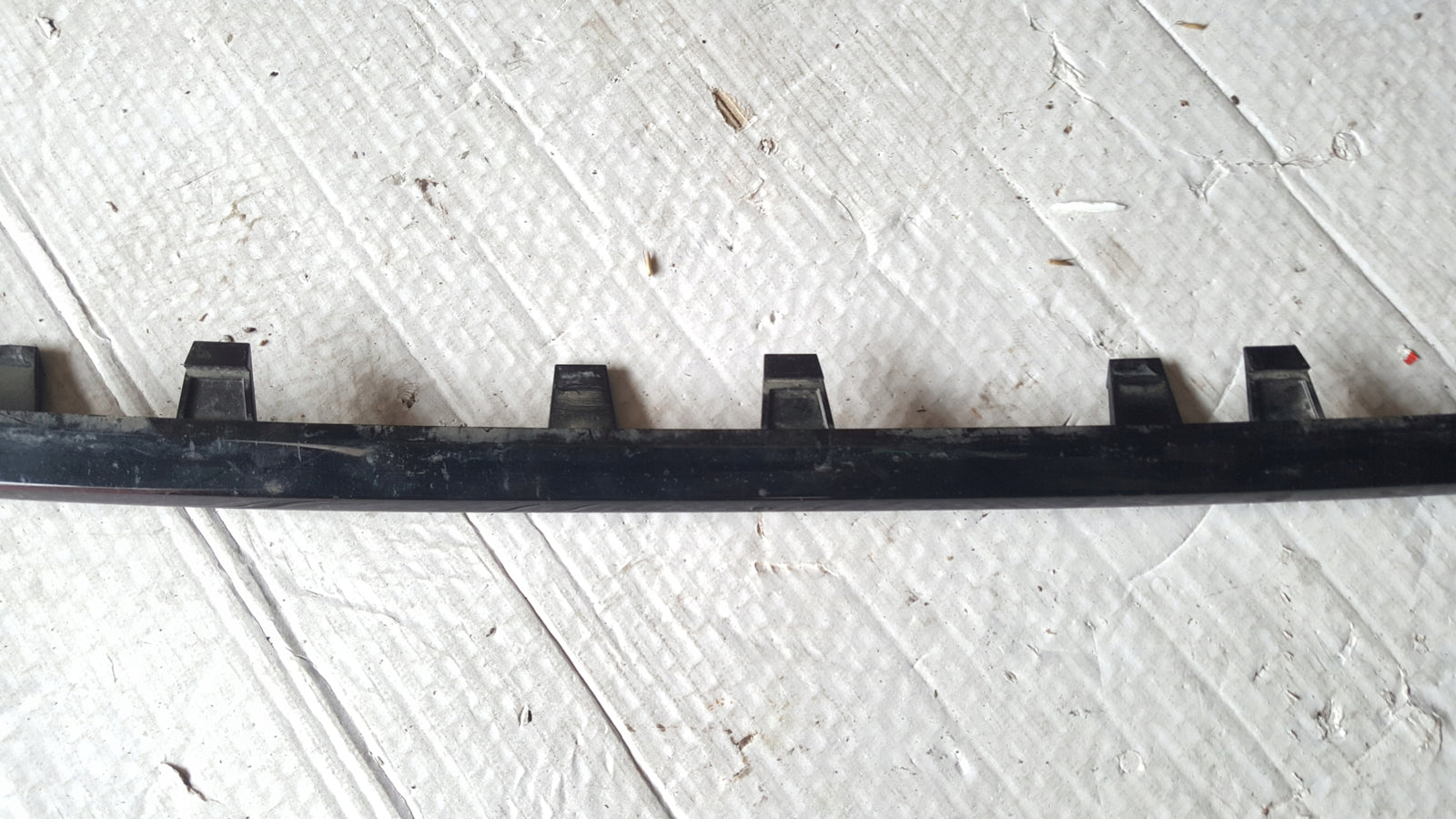 Listwa zderzaka przedniego AUDI Q3 83A853643 demontaż