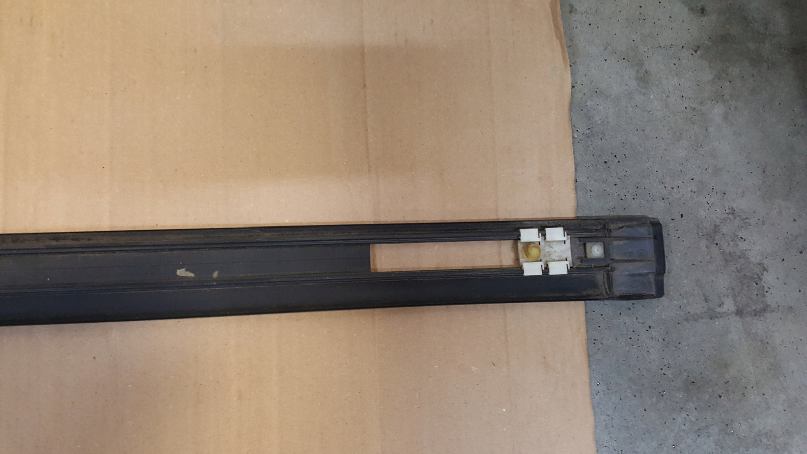 Listwa drzwi lewa BMW E36 Cabrio Coupe 51132253321