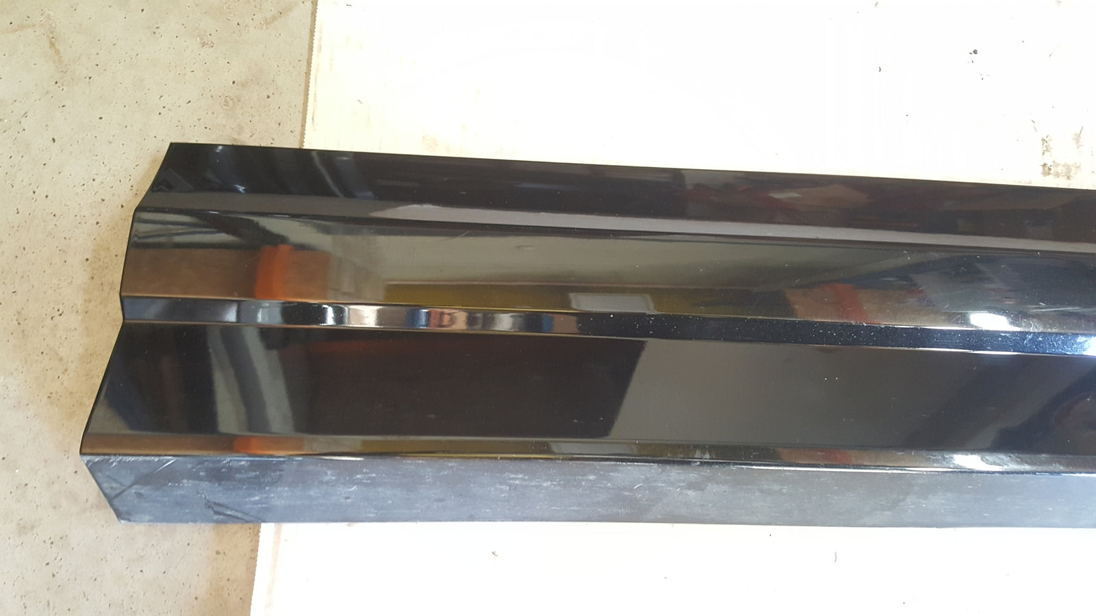 Listwa drzwi prawy przód AUDI Q3 8U0853960D