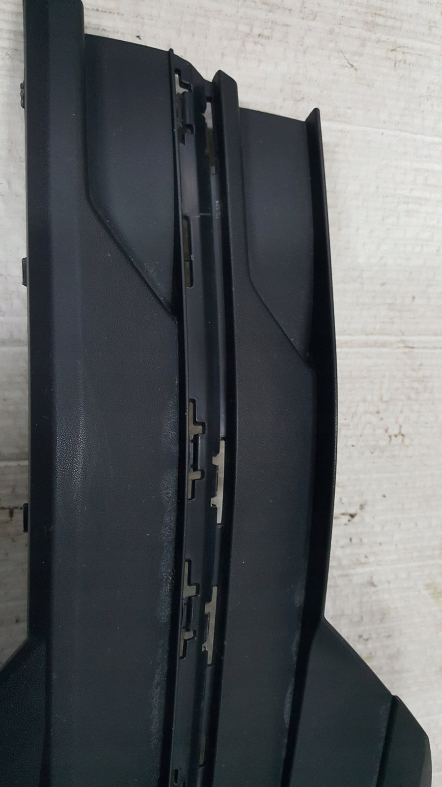 Kratka zderzaka lewy przód VW T6.1 7LA807489 demontaż