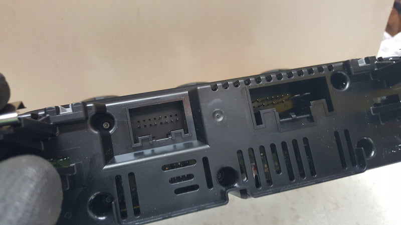 Panel klimatyzacji AUDI R8 4S0820043M demontaż