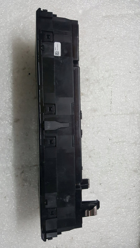 Panel klimatyzacji AUDI A3 8Y0820043A demontaż