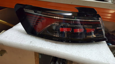 Lampa LED lewy tył VW ARTEON 3G7945207B demontaż