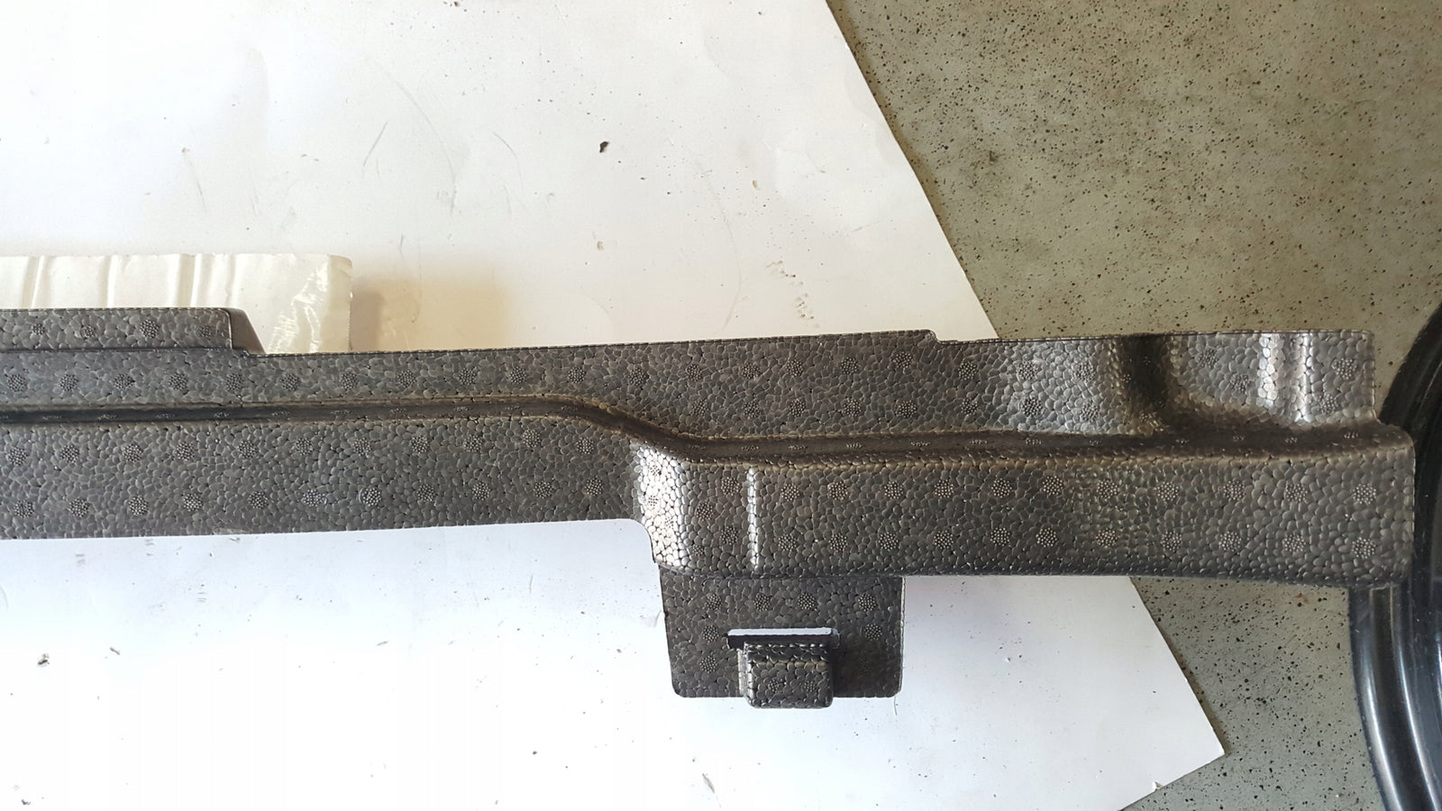 Absorber pianka zderzaka przedniego VW TIGUAN 5NA807248R demontaż