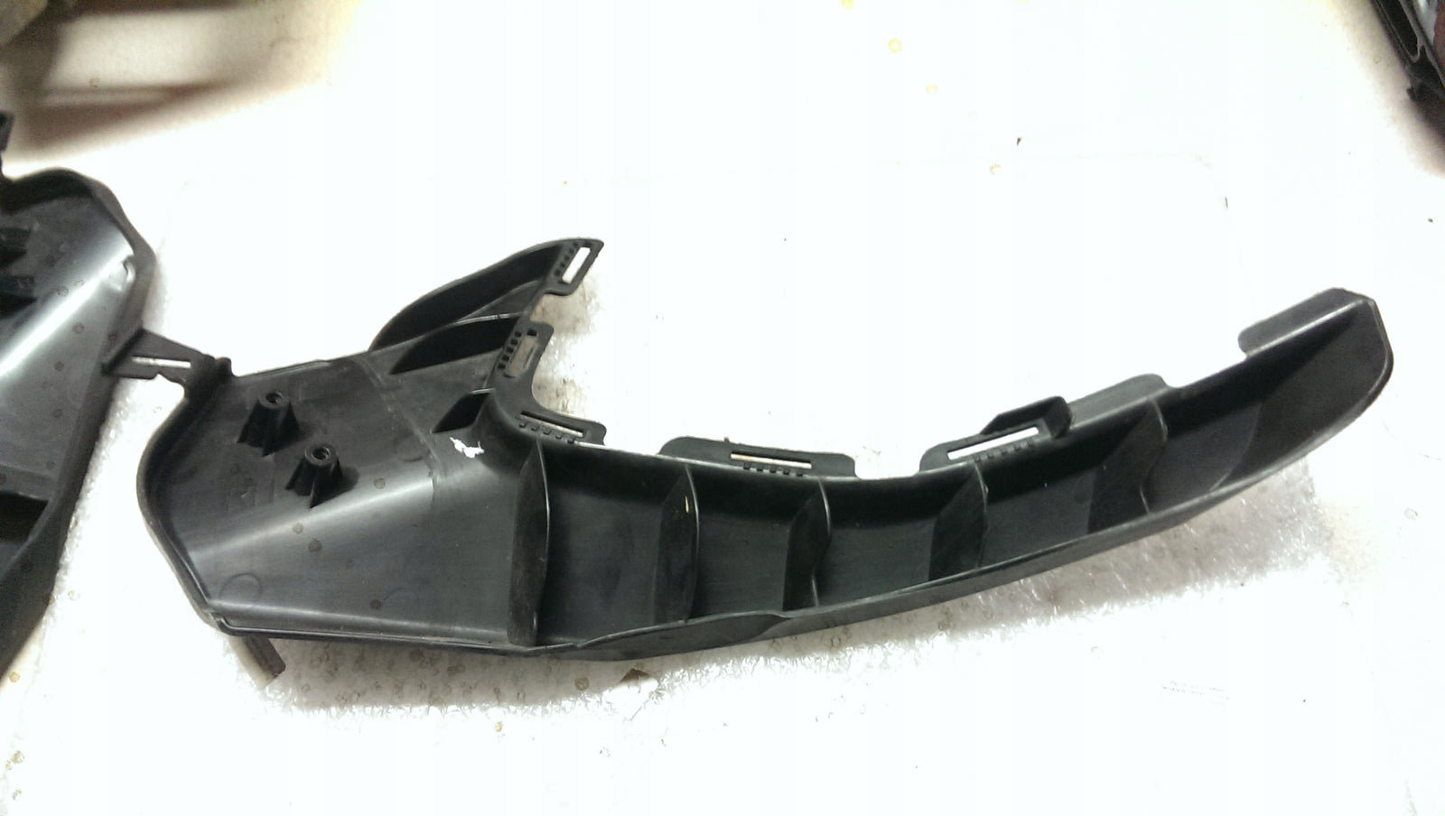 Ślizgi zderzaka przód L+P AUDI A6 C8 4K0807097/098