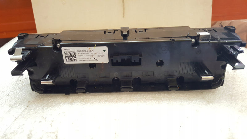Panel klimatyzacji AUDI A3 8Y0820043A demontaż