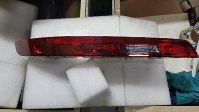 AUDI Q3 8U LIFT LAMPA W ZDERZAK PRAWA TYŁ TYLNA 8U0945096D