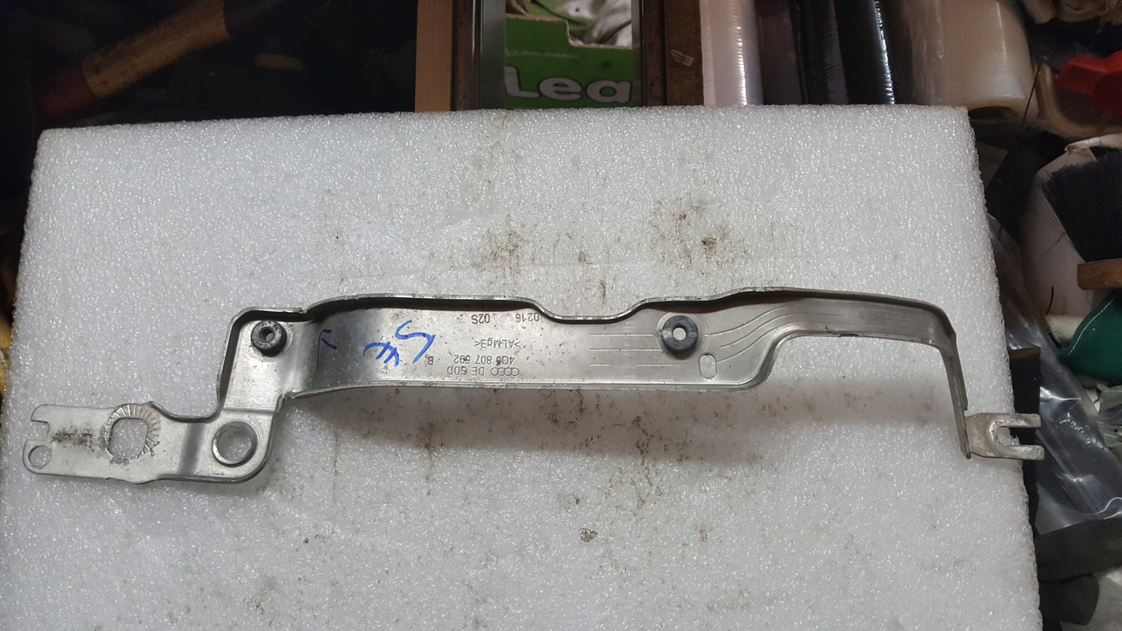 Wspornik mocowanie błotnika prawy przód AUDI A6 C7 RS6 4G0807592B demontaż