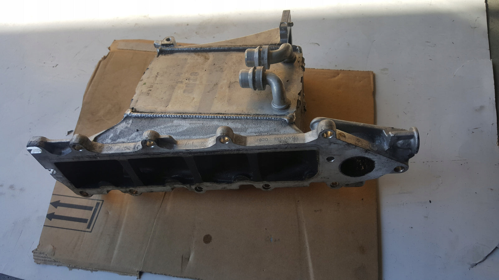 kolektor ssący VW Audi Skoda Seat TDI 04L129766BB