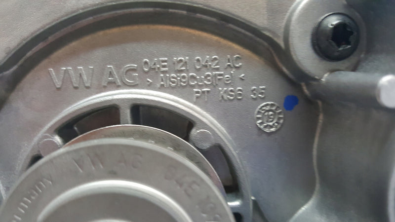 SEAT VW AUDI POMPA WODY 04E121600CB