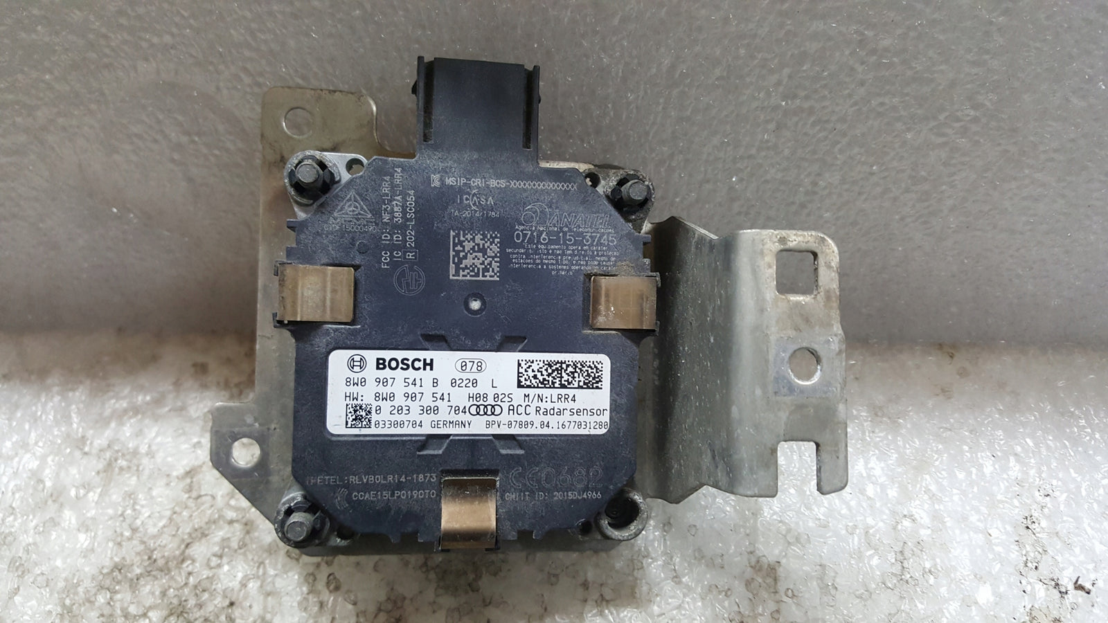 Radar distronic ACC AUDI A4 B9 A5 8W0907541B
