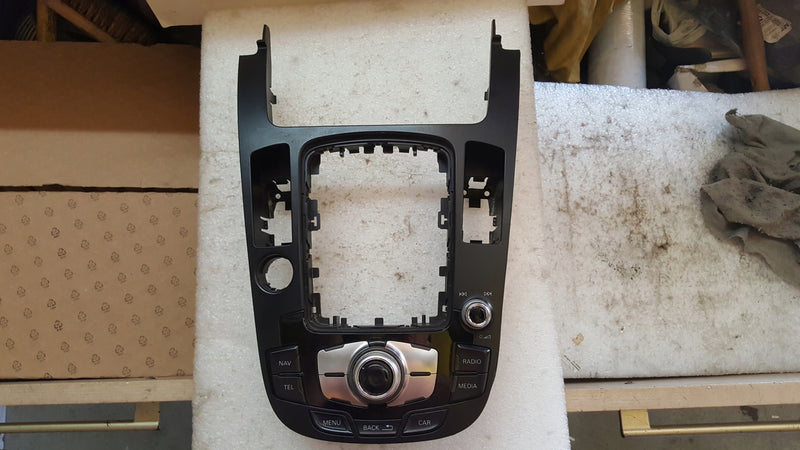 Panel kontroler multimedia MMI-- AUDI A4 (B8) A5 RS5 Q5 8T0919611L demontaż