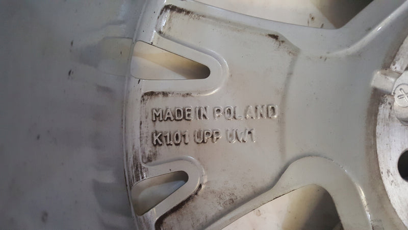 AUDI A3 21^ felga aluminiowa 17 cali 8Y0601025D