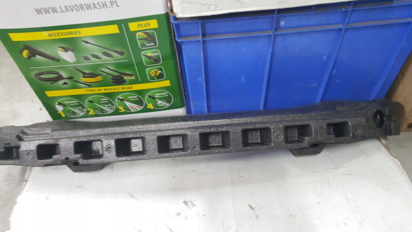 Absorber zderzaka przedniego VW CADDY 2K5807248B demontaż oryginał