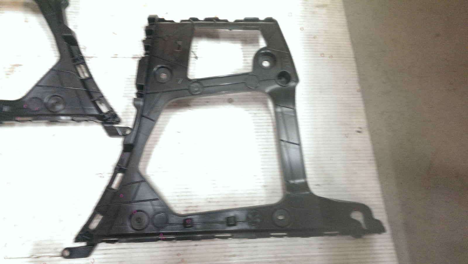 Ślizgi zderzaka L+P tył AUDI Q7 4M0807453A/454A