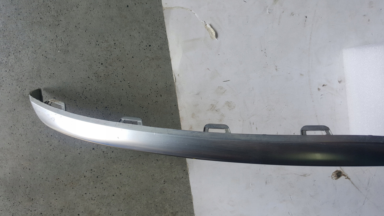 AUDI A4 B9 8W0 LISTWA ZDERZAKA TYŁ TYLNA 8W0853551D