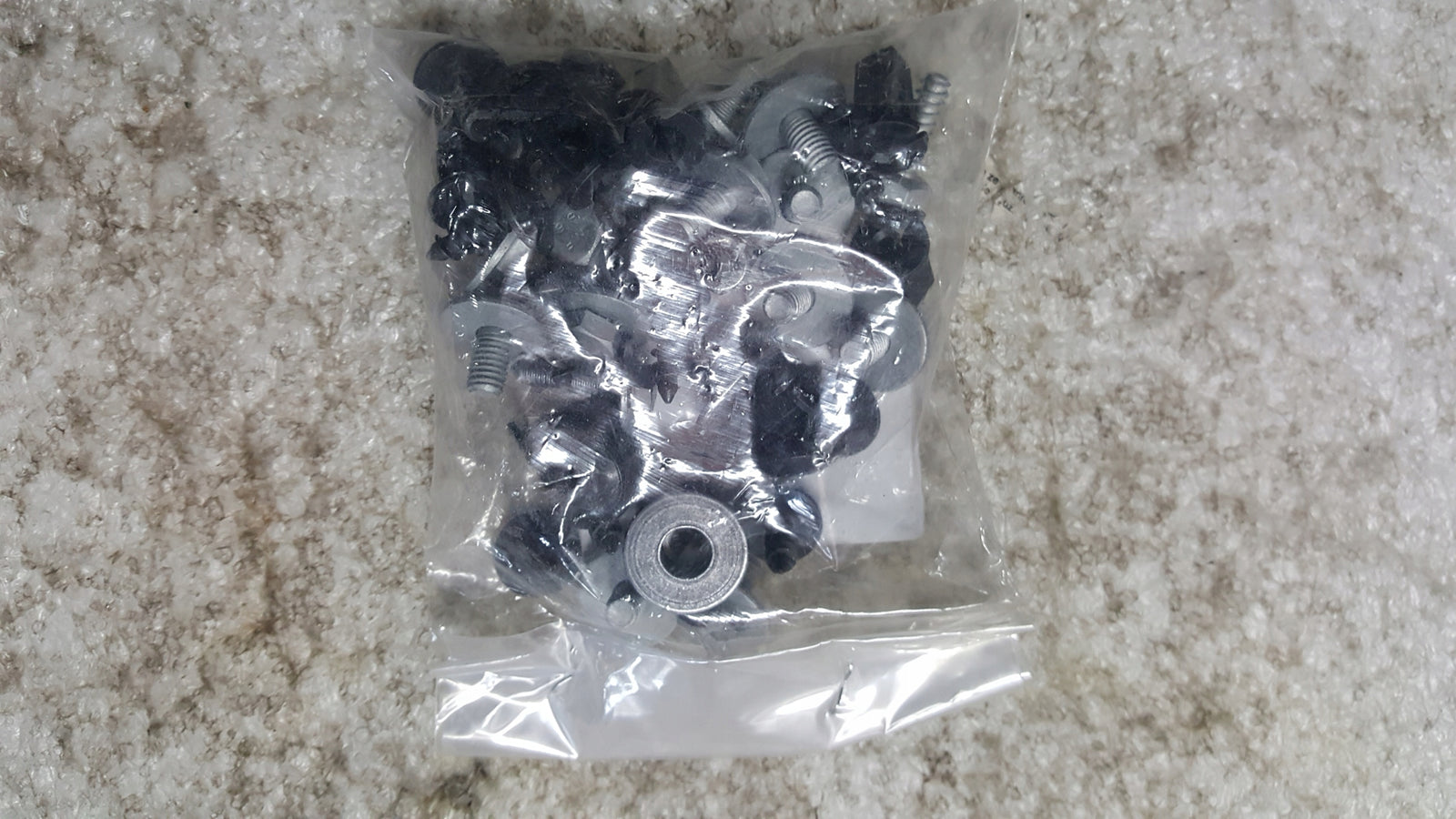 VW GOLF 8 VIII ZESTAW CZĘŚCI MOCUJĄCYCH PRZEDNI BŁOTNIK 5H0898625